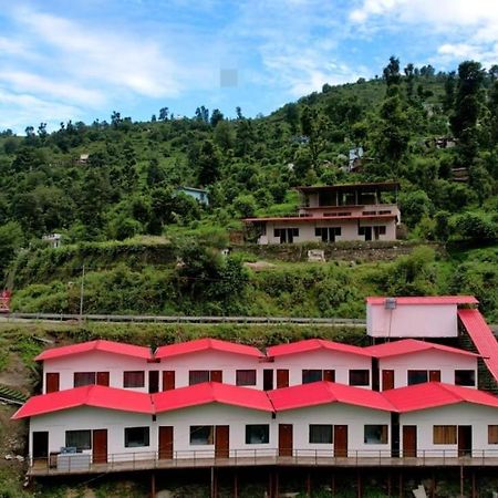 ホテル The Kedaram Residency Kedarnath エクステリア 写真